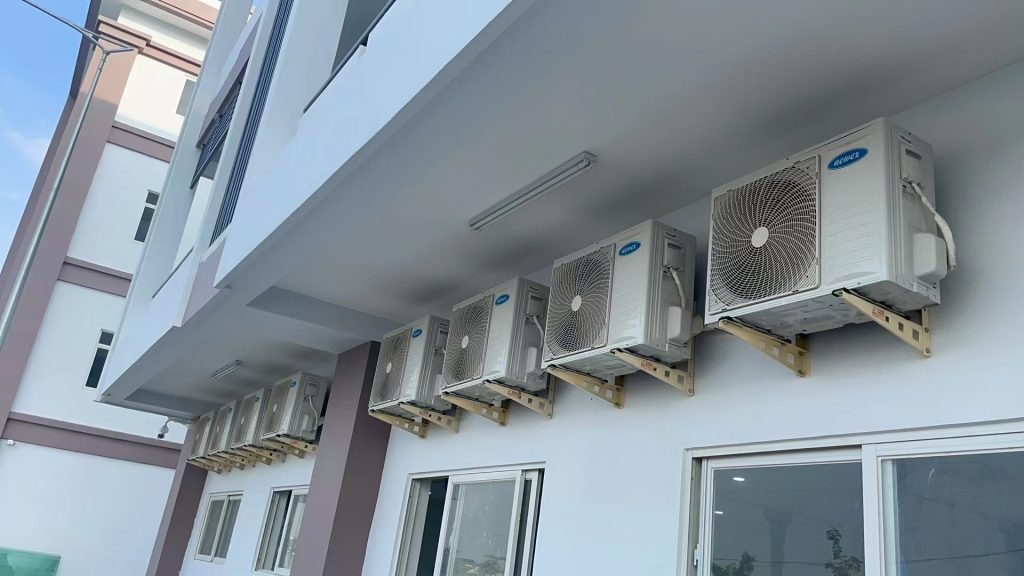 Techo Santepheap Covid-19 Treatment Center Air conditioner outdoor unit